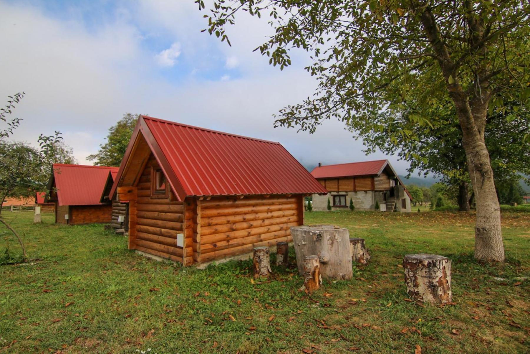Camp &Apartmens Scepanovic โมจโคแวก ภายนอก รูปภาพ