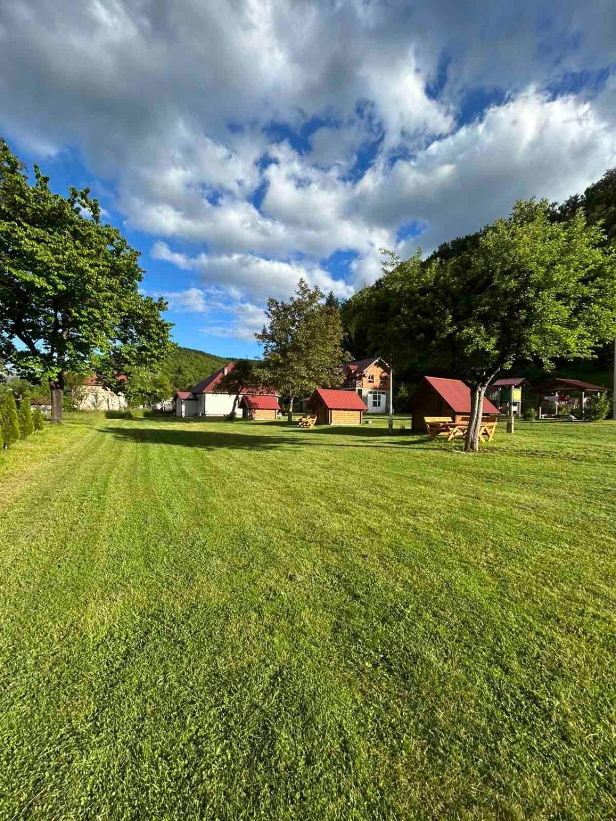 Camp &Apartmens Scepanovic โมจโคแวก ภายนอก รูปภาพ